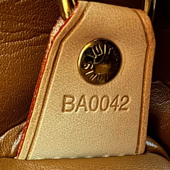 Louis Vuitton Bronze Monogram Vernis Tompkins Square Bag - EXCELLENT CONDITION - Picture 9 of 16